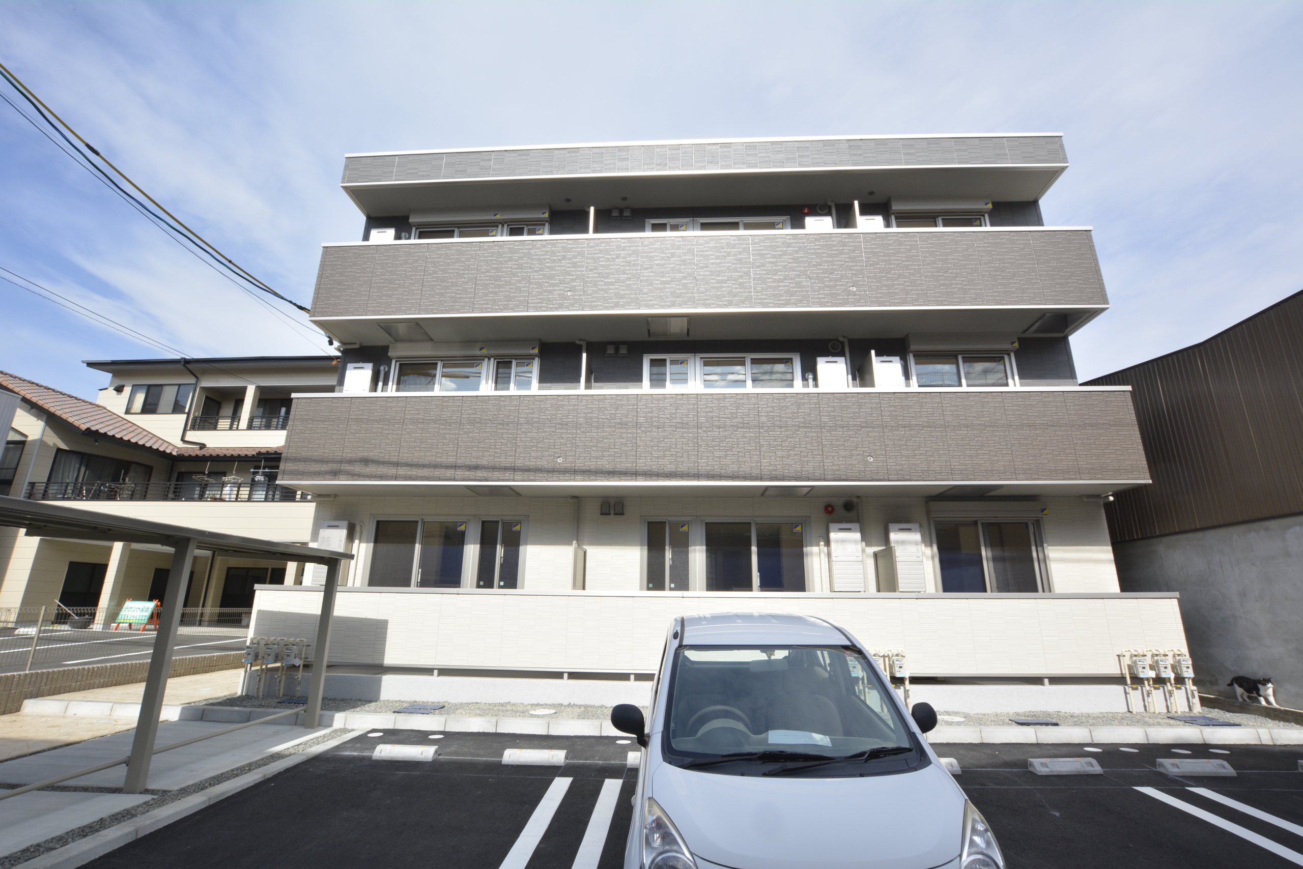 新築広めの1LDK!!システムキッチンでお料理も楽しくできます♪静岡駅、静清バイパスへのアクセス良好な立地♪