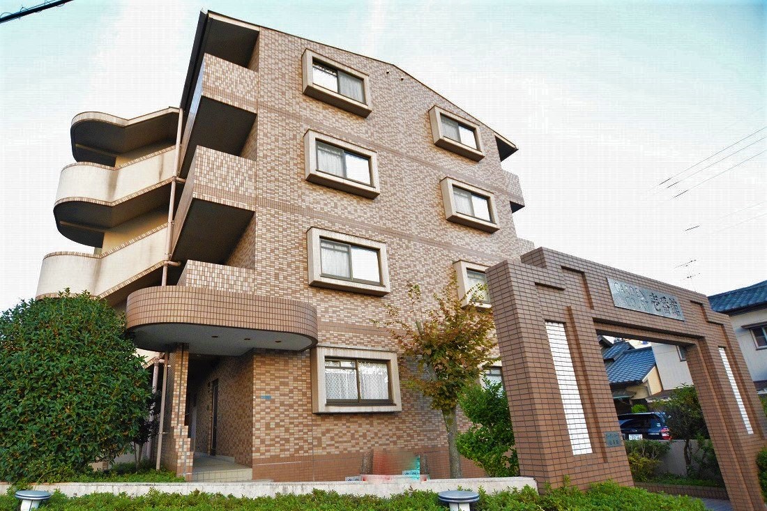 分譲マンションクオリティーのマンションです★バス停が徒歩1分圏内なのもうれしいポイントです(^_^)