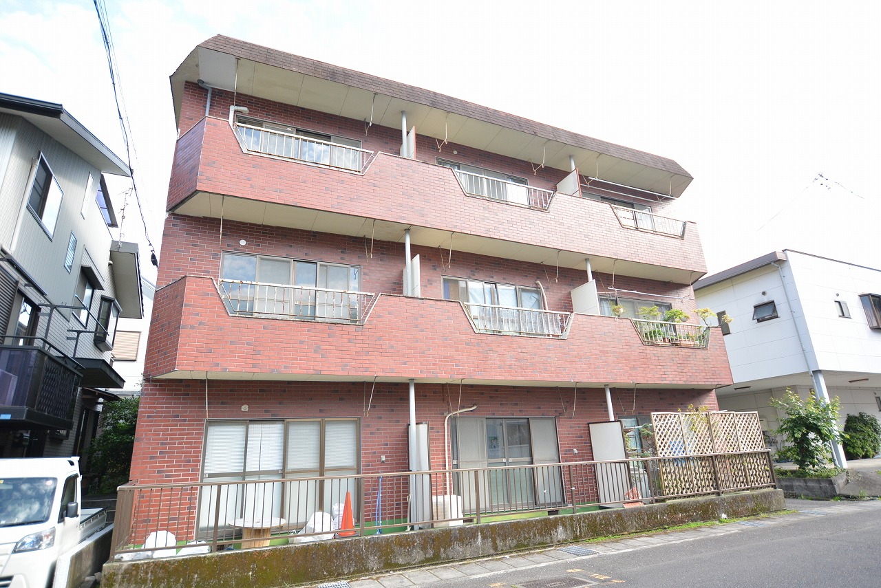 バス停まで徒歩圏内!バイパスが近く交通の便も良好です♪ペット相談可なのもポイント高☆