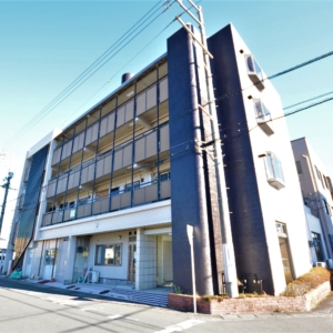 街中までアクセスが良く、暮らしやすいのも魅力ですね♪