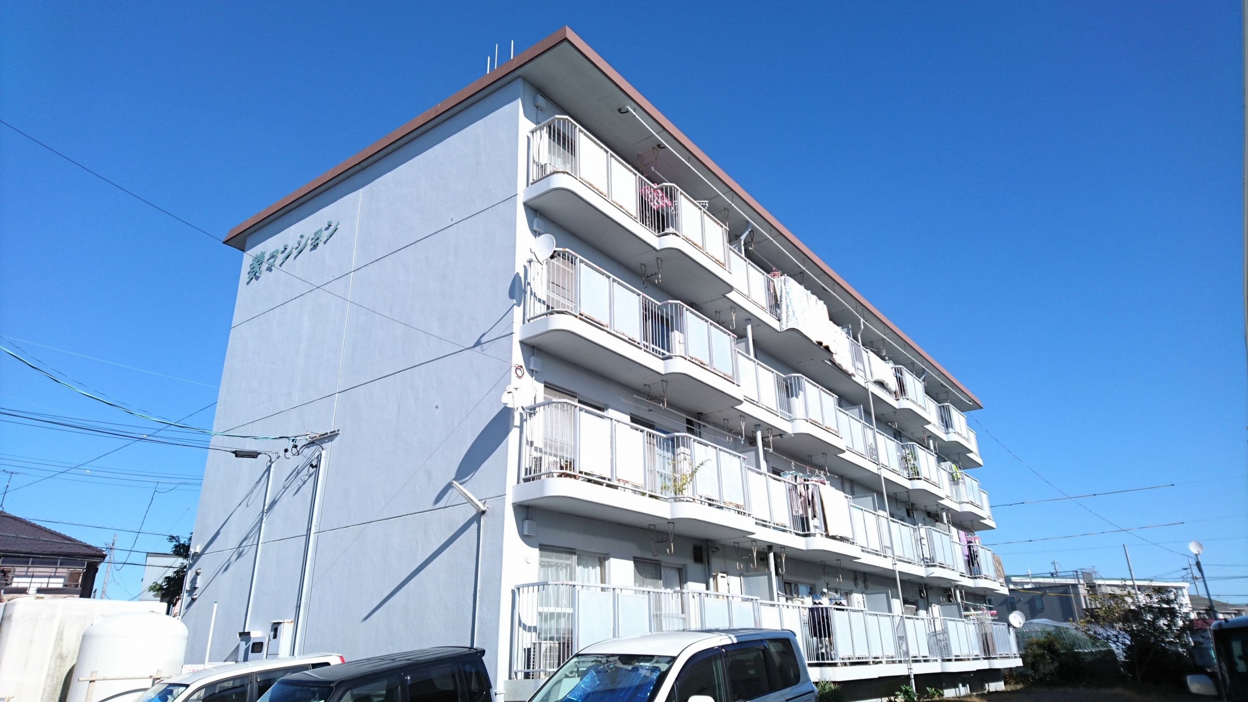 かなりお安く入居できます!!!現況で入居者募集♪2LDK!!全室洋室、駐車場1台付き無料♪ぜひ一度ご見学ください。