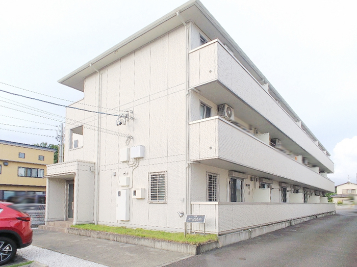 連帯保証人も保証会社も不要、ウォークインクローゼット＆エアコン（1台）付★エントラスにオートロック有り！セキュリティーもしっかりしていて安心物件♪